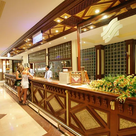 Resort Saphir & 5*